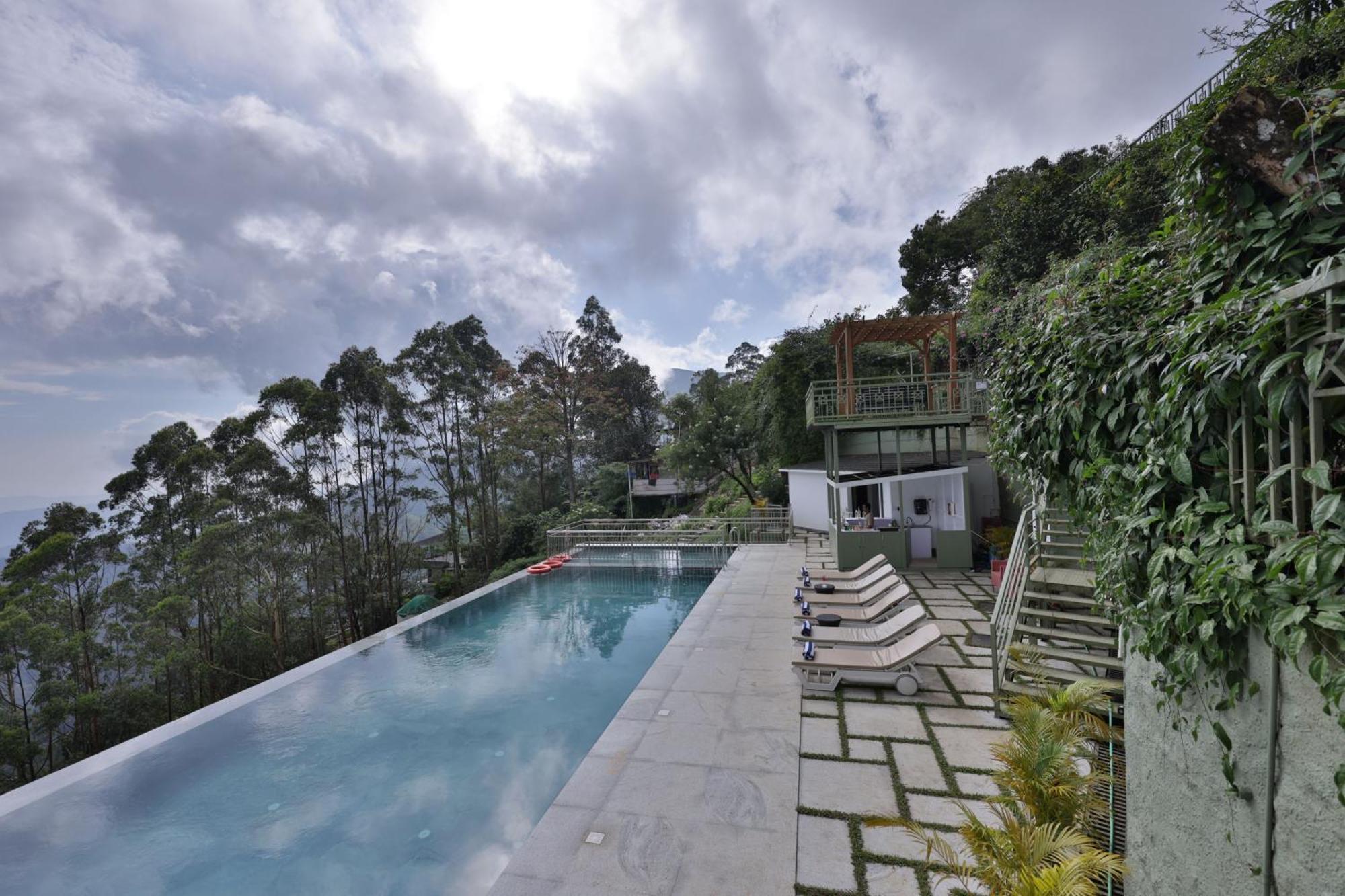 Fragrant Nature Munnar - A Five Star Classified Hotel Exterior foto